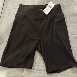 NWT Eileen Fisher black high waisted short legging. Size petite small.